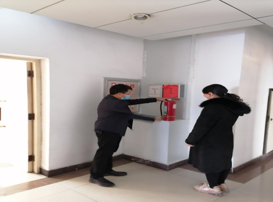 11.19市產(chǎn)控水利投資有限公司開(kāi)展疫情防控與安全生產(chǎn)檢查(1)190.png 11.19市產(chǎn)控水利投資有限公司開(kāi)展疫情防控與安全生產(chǎn)檢查(1)190.png