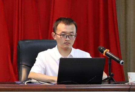 8.17黃淮建工舉辦法律知識(shí)培訓(xùn)講座147.png 8.17黃淮建工舉辦法律知識(shí)培訓(xùn)講座147.png